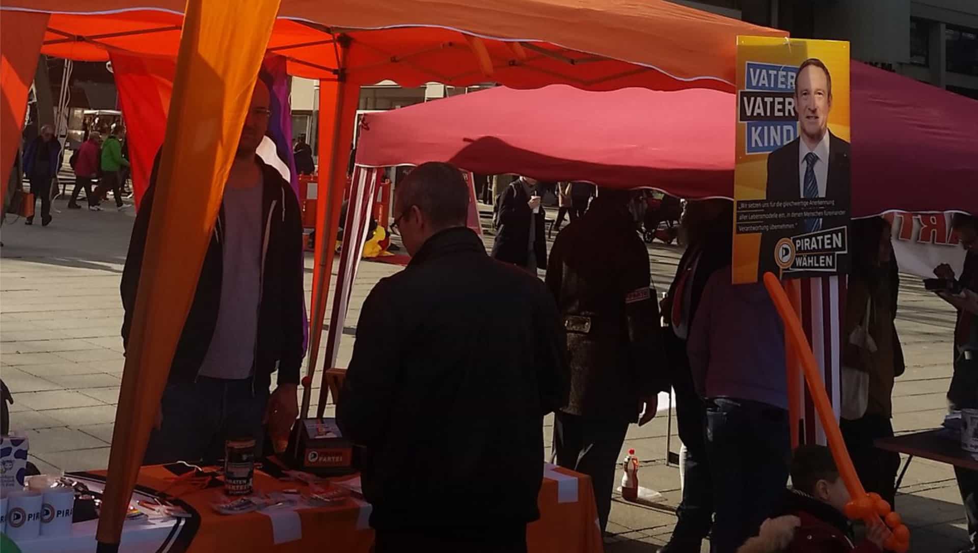 Piraten fordern freie Selbstbestimmung / Piraten beteiligen sich an Kundgebung gegen „Demo für alle“